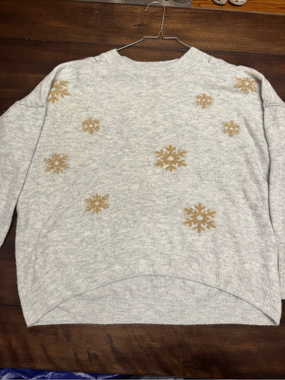 CeCe Cream Crewneck Sweater with Gold Snowflake Detail